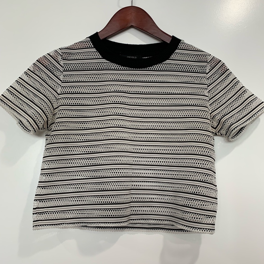 Black and white T-Shirt top